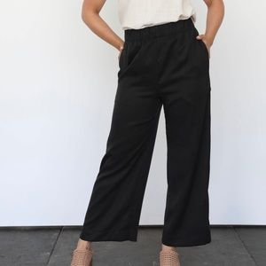 Only Child Cove Wide Leg Pants in Tencel — S
